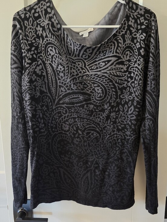 Charter Club Sweaters - Charter Club Women's Black & Charcoal Ombre Paisley Long-Sleeve Sweater Size L